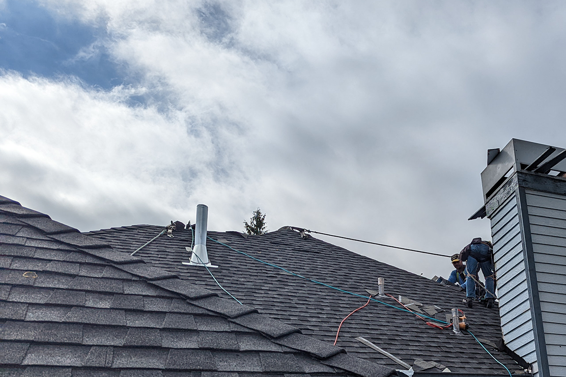 Roofer Contractors Estimate Costs